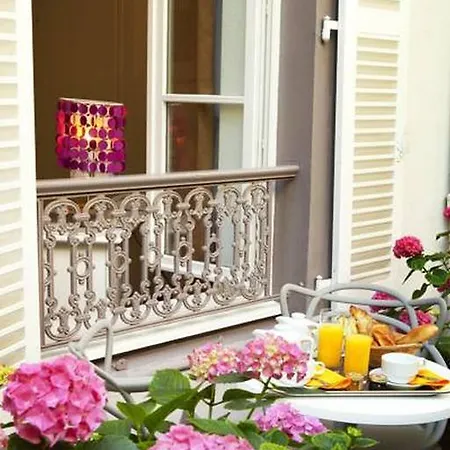 르 아모 드 파시 호텔