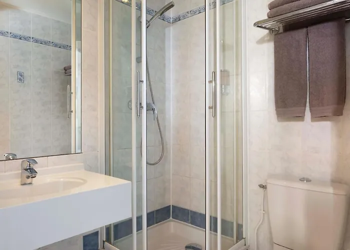 Le Hameau De Passy Hotel