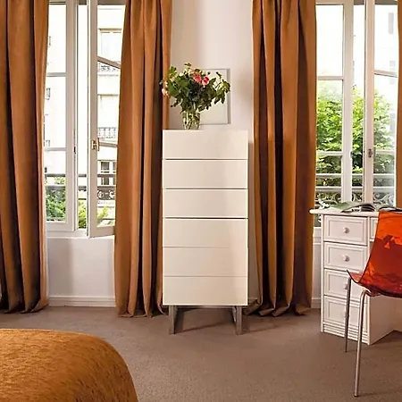 Le Hameau De Passy 2* Paris
