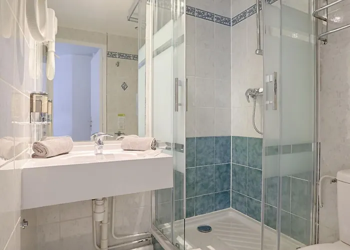 Hotel Le Hameau De Passy 2*