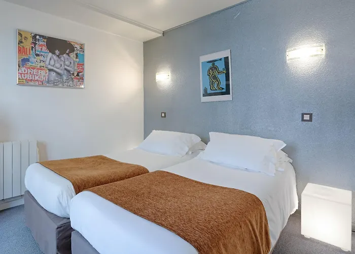 Le Hameau De Passy فندق