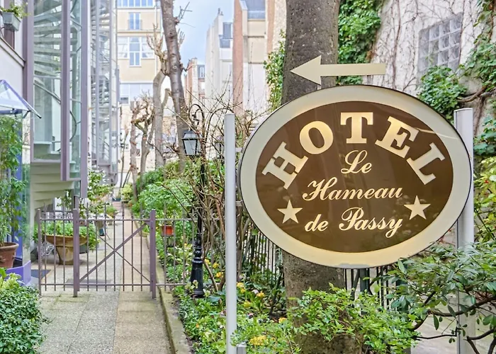 فندق Le Hameau De Passy