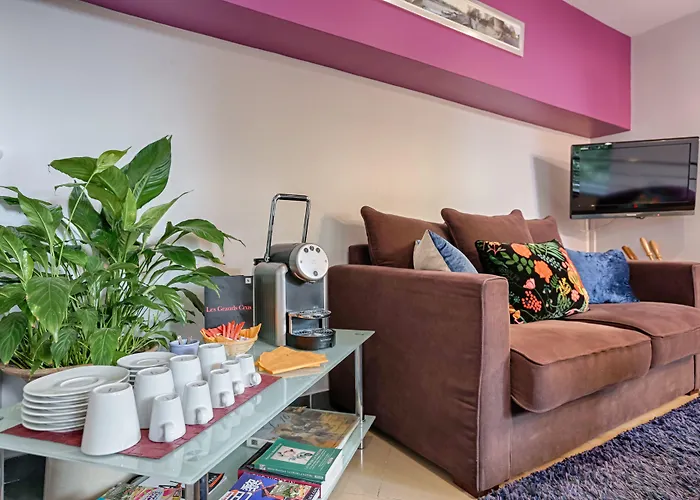 Le Hameau De Passy فندق