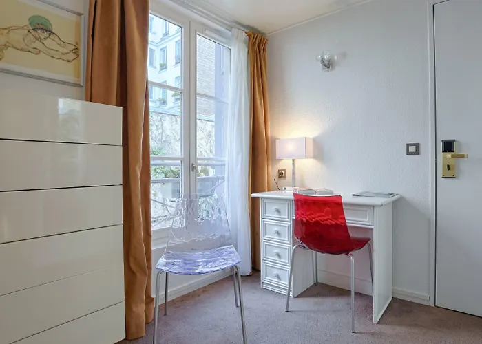 Le Hameau De Passy 2* Parijs