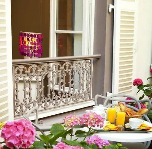 Le Hameau De Passy فندق