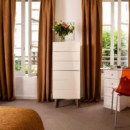 Le Hameau De Passy Paris
