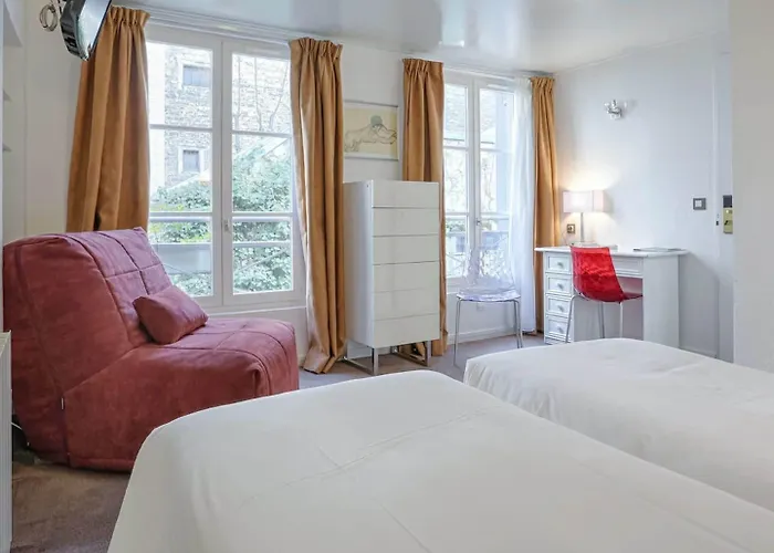 Le Hameau De Passy 2* פריז